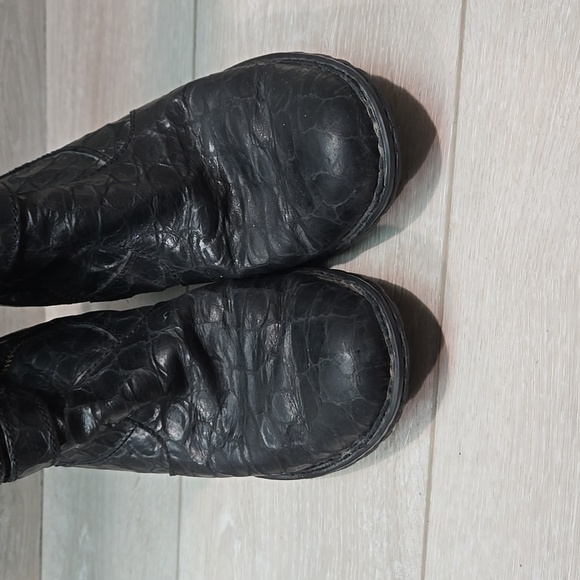 Born Women Tall Black Crocodile-Embossed Knee-High Boots Shoes Sz 9 - Picture 3 of 13